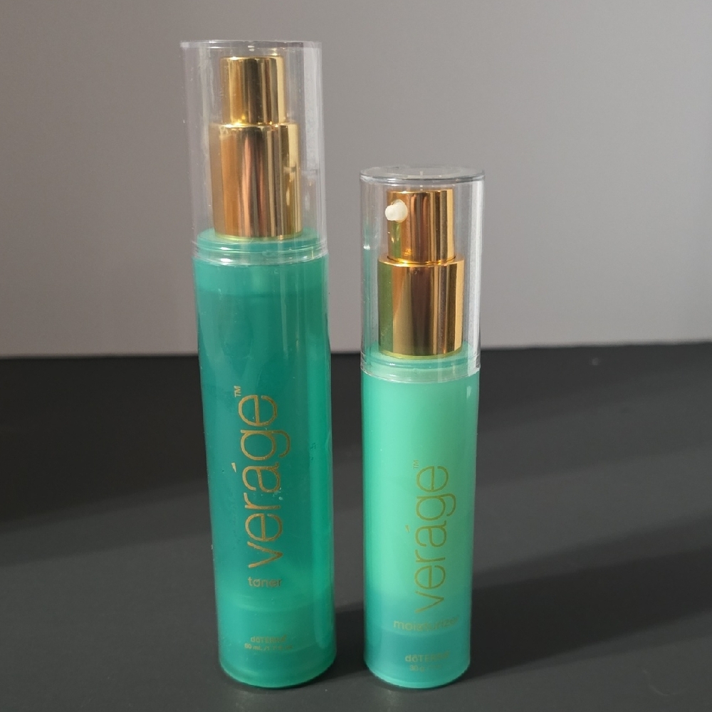 Veráge Skincare Set with Gold Accents